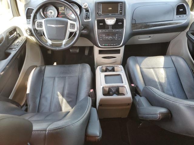 Photo 8 from auction – 2016 CHRYSLER TOWN & COU with VIN 2C4RC1BG1GR271308