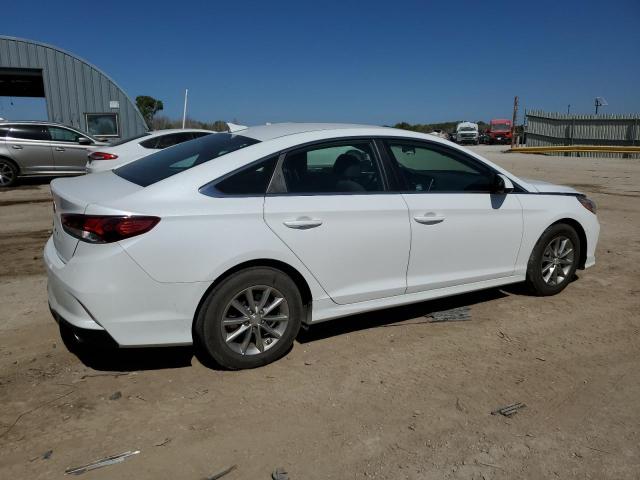 Photo 3 from auction – 2018 HYUNDAI SONATA SE with VIN 5NPE24AF6JH623508