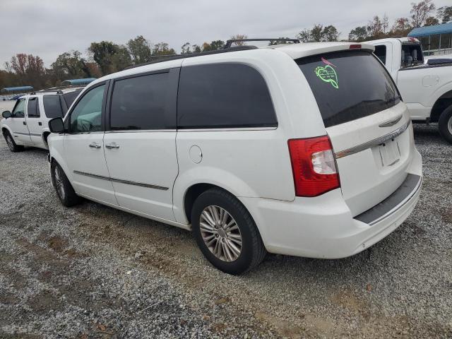 Photo 2 from auction – 2014 CHRYSLER TOWN & COU with VIN 2C4RC1CG2ER198168