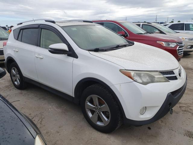 Photo 4 from auction – 2015 TOYOTA RAV4 XLE with VIN JTMRFREV9FJ019082