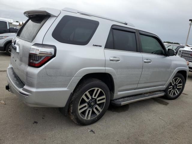 Photo 3 from auction – 2016 TOYOTA 4RUNNER SR with VIN JTEBU5JR9G5345995