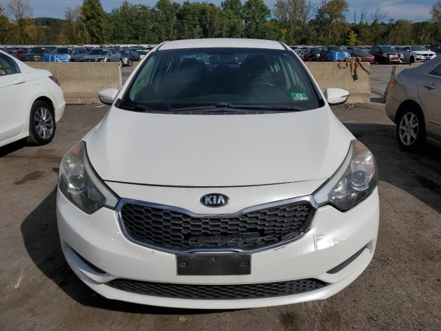 Photo 5 from auction – 2016 KIA FORTE LX with VIN KNAFX4A67G5535661