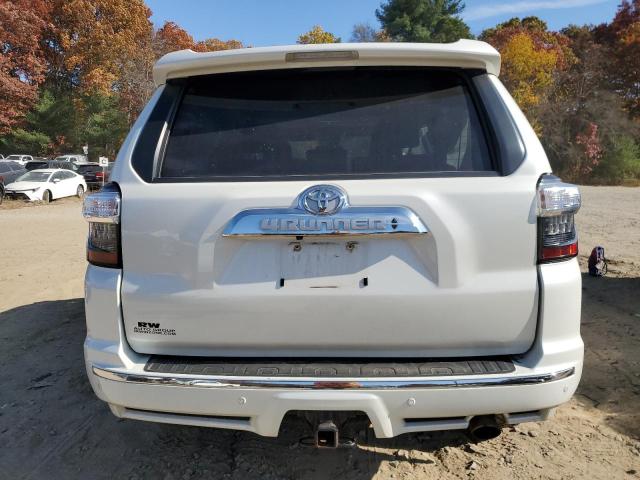 Photo 6 from auction – 2018 TOYOTA 4RUNNER SR with VIN JTEBU5JRXJ5519077