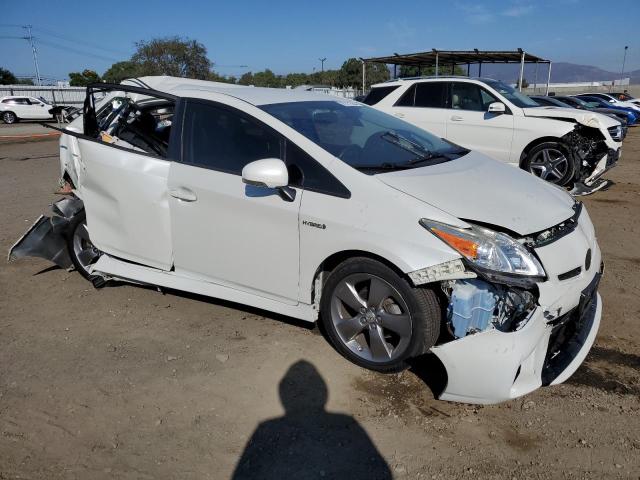 Photo 4 from auction – 2015 TOYOTA PRIUS with VIN JTDKN3DU4F0420622