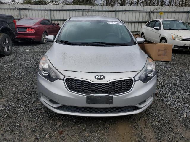 Photo 5 from auction – 2016 KIA FORTE EX with VIN KNAFX5A86G5597480