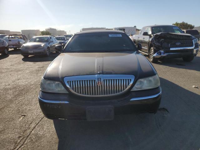 Photo 5 from auction – 2010 LINCOLN TOWN CAR E with VIN 2LNBL8EV5AX752102