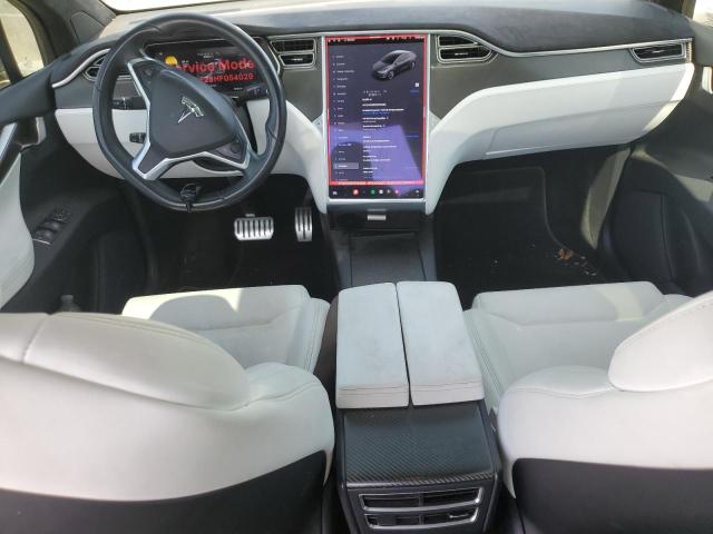 Photo 8 from auction – 2017 TESLA MODEL X with VIN 5YJXCBE25HF054029