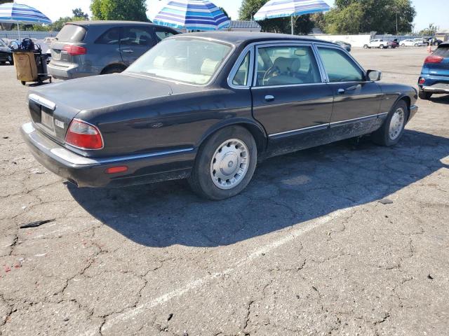 Photo 3 from auction – 2000 JAGUAR VANDENPLAS with VIN SAJDA24C3YLF20206