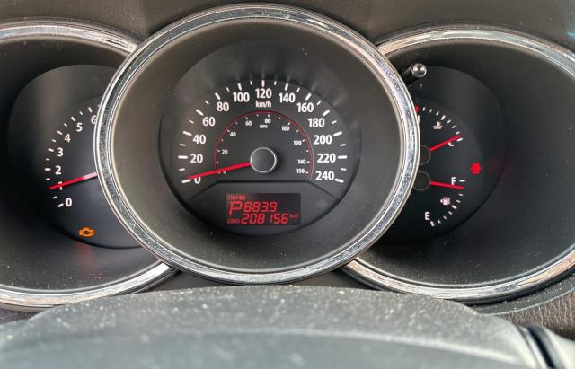 Photo 8 from auction – 2011 KIA SORENTO EX with VIN 5XYKUDA21BG064369