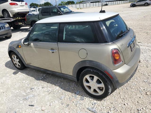 Photo 2 from auction – 2010 MINI COOPER with VIN WMWMF3C58ATZ24823
