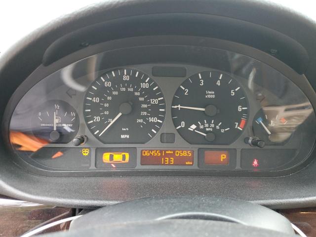 Photo 9 from auction – 2005 BMW 325 I with VIN WBAEV33415KW16600