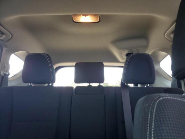 Photo 10 from auction – 2016 TOYOTA RAV4 XLE with VIN JTMWFREV5GJ069174
