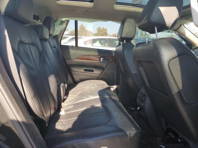 Photo 11 from auction – 2015 LINCOLN AVIATOR GR with VIN 2LMDJ8JK0FBL29415