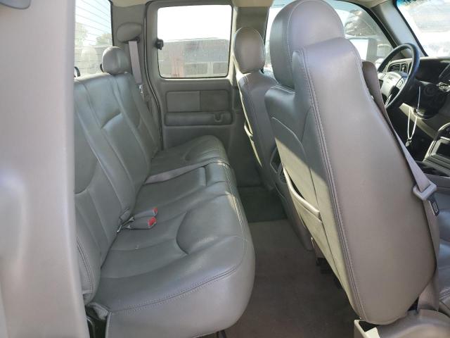 Photo 10 from auction – 2005 GMC NEW SIERRA with VIN 1GTEK19B35E160054