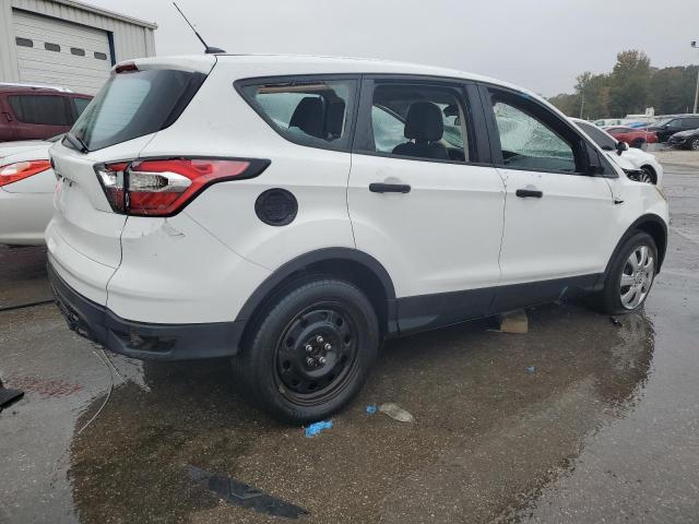 Photo 3 from auction – 2017 FORD ESCAPE S with VIN 1FMCU0F79HUD19421