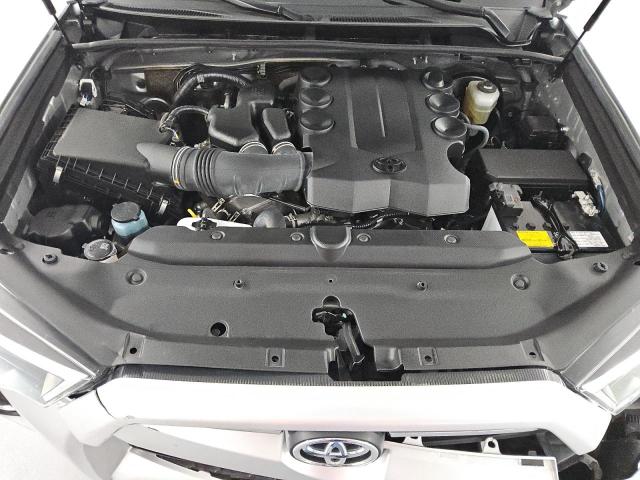 Photo 12 from auction – 2022 TOYOTA 4RUNNER SR with VIN JTEEU5JR0N5262952