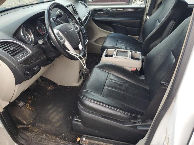 Photo 7 from auction – 2016 CHRYSLER TOWN & COU with VIN 2C4RC1AG1GR270032