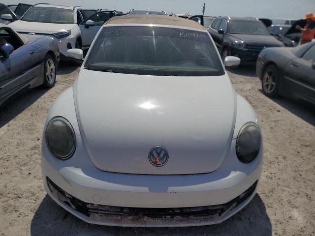 Photo 5 from auction – 2013 VOLKSWAGEN BEETLE with VIN 3VW5P7AT6DM823924