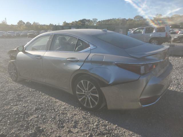 Фото 2 с аукциона – 2019 LEXUS ES 300H с VIN JTHB21B17K2023232