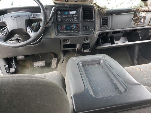Photo 8 from auction – 2003 CHEVROLET SILVERADO with VIN 2GCEK19T731361043