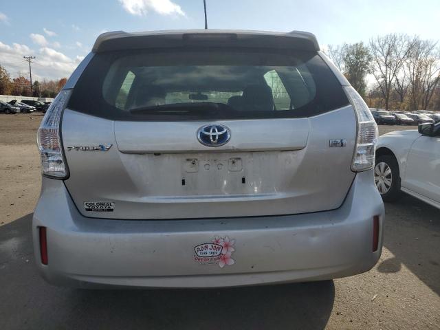 Photo 6 from auction – 2013 TOYOTA PRIUS V with VIN JTDZN3EU6D3252832