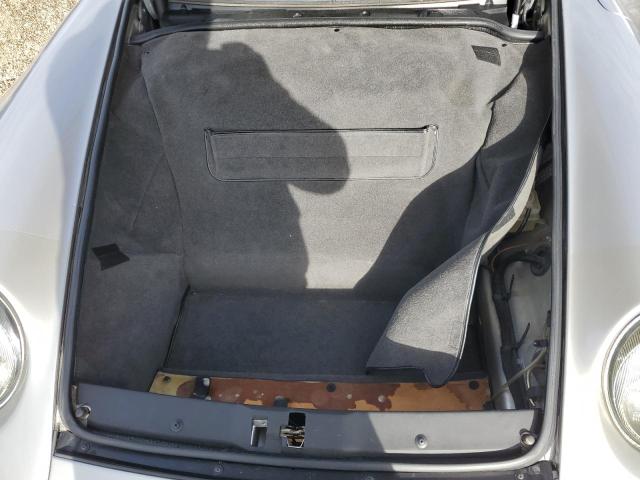 Photo 11 from auction – 1997 PORSCHE 911 CARRER with VIN WP0CA2999VS341660