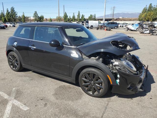 Photo 4 from auction – 2016 MINI COOPER S with VIN WMWXP7C59G3B33536
