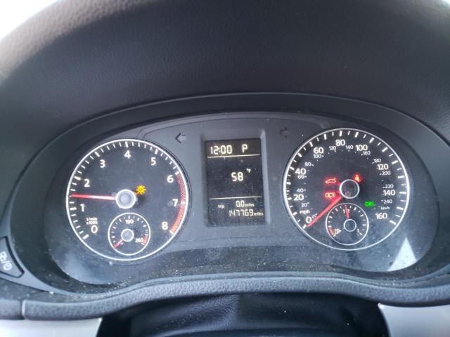 Photo 9 from auction – 2014 VOLKSWAGEN PASSAT S with VIN 1VWAP7A37EC018970