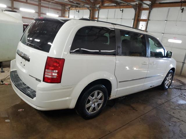 Photo 3 from auction – 2010 CHRYSLER TOWN & COU with VIN 2A4RR5D11AR346251