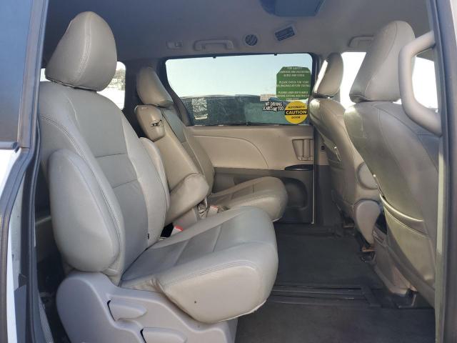 Photo 11 from auction – 2017 TOYOTA SIENNA LE with VIN 5TDKZ3DC6HS864189