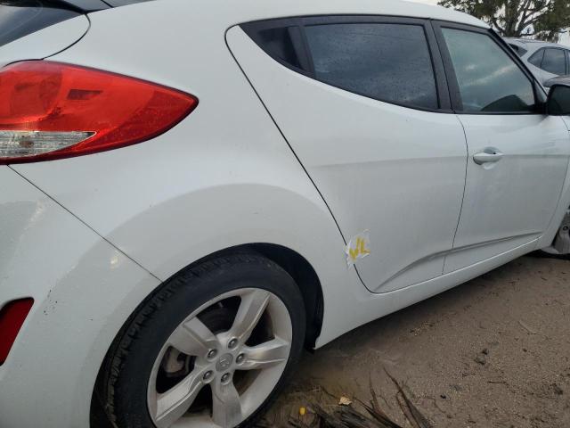 Photo 12 from auction – 2015 HYUNDAI VELOSTER with VIN KMHTC6AD6FU224427