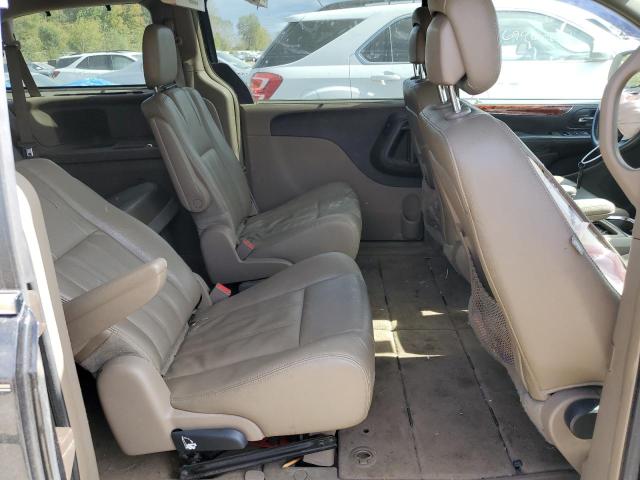 Photo 11 from auction – 2015 CHRYSLER TOWN & COU with VIN 2C4RC1BG1FR535044