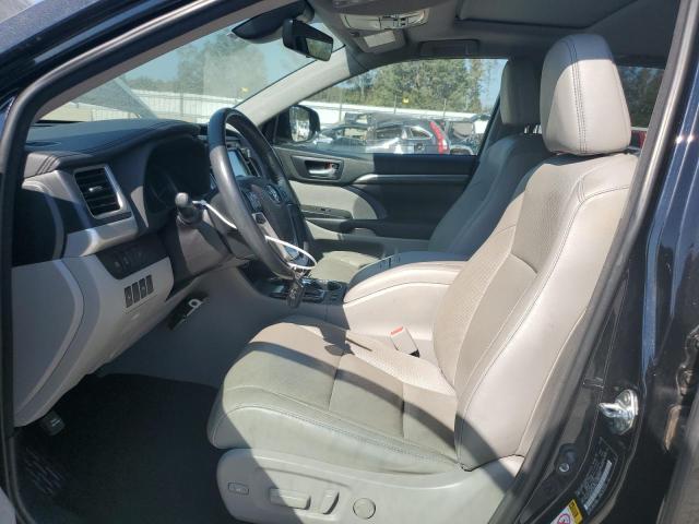 Photo 7 from auction – 2018 TOYOTA HIGHLANDER with VIN 5TDDZRFH0JS858169