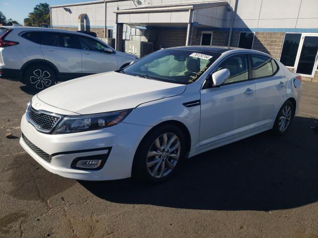 KIA OPTIMA EX 2015 with VIN 5XXGN4A77FG395305 - Photo from auction