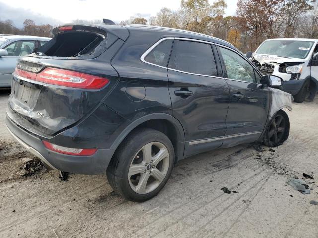 Photo 3 from auction – 2017 LINCOLN MKC PREMIE with VIN 5LMCJ1D95HUL55834
