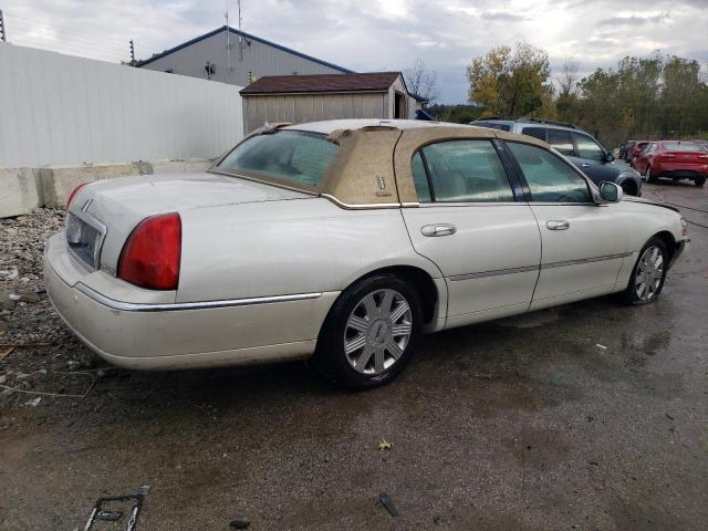 Photo 3 from auction – 2004 LINCOLN TOWN CAR U with VIN 1LNHM83W54Y627916