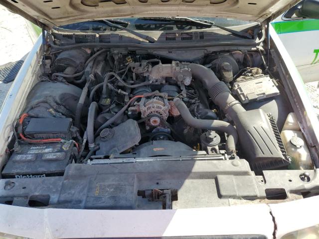 Photo 11 from auction – 2009 FORD CROWN VICT with VIN 2FAHP71V69X110377