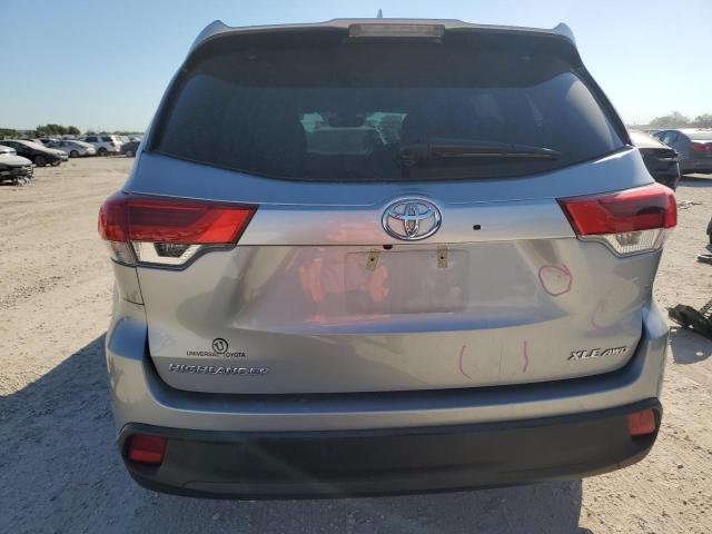 Photo 6 from auction – 2019 TOYOTA HIGHLANDER with VIN 5TDJZRFH1KS953070