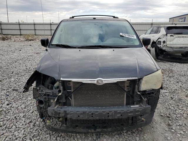 Photo 5 from auction – 2010 CHRYSLER TOWN & COU with VIN 2A4RR8D16AR320617