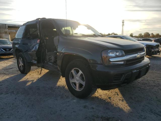 Photo 4 from auction – 2004 CHEVROLET TRAILBLAZE with VIN 1GNDT13S442166017