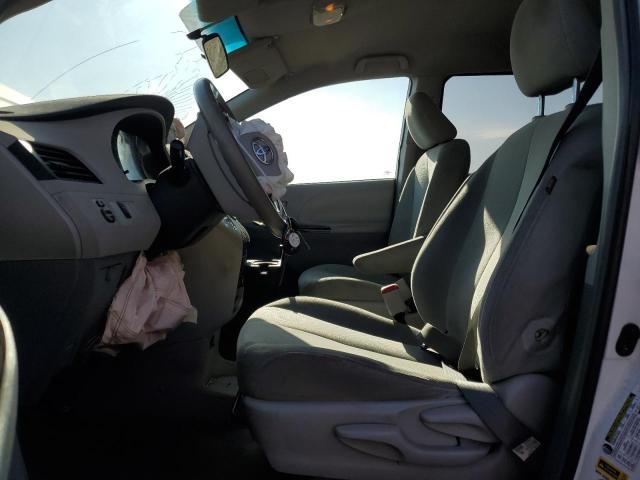 Photo 7 from auction – 2011 TOYOTA SIENNA with VIN 5TDZK3DC1BS129159