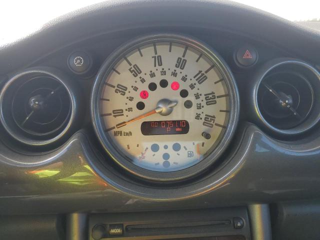 Photo 9 from auction – 2005 MINI COOPER with VIN WMWRC334X5TJ64339