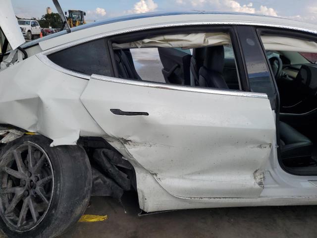 Photo 10 from auction – 2019 TESLA MODEL 3 with VIN 5YJ3E1EB7KF469749