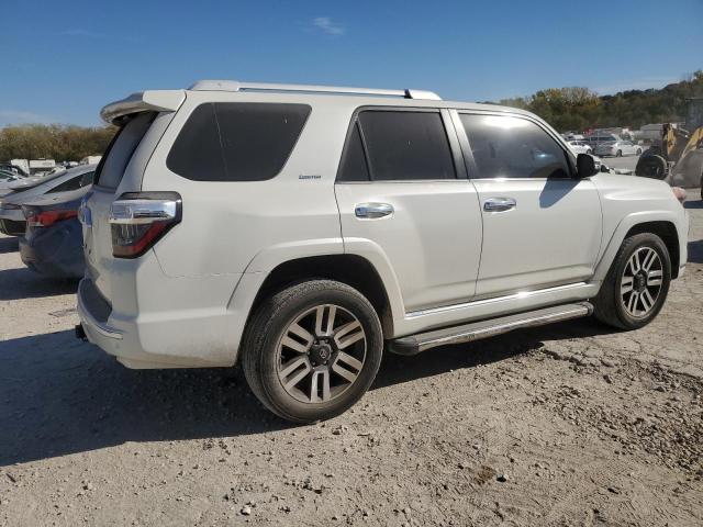 Photo 3 from auction – 2015 TOYOTA 4RUNNER SR with VIN JTEBU5JR7F5204700