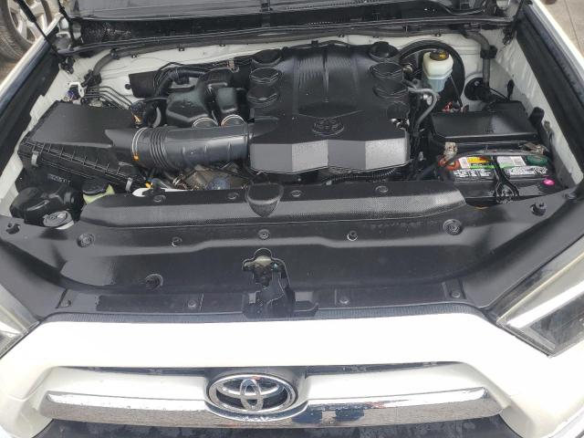 Photo 12 from auction – 2018 TOYOTA 4RUNNER SR with VIN JTEZU5JR4J5174322