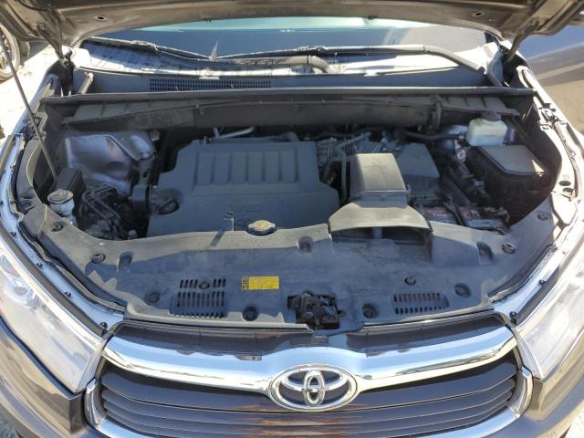 Photo 12 from auction – 2015 TOYOTA HIGHLANDER with VIN 5TDBKRFH9FS114931