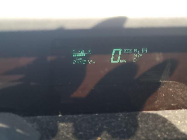 Photo 9 from auction – 2005 TOYOTA PRIUS with VIN JTDKB20U557010460