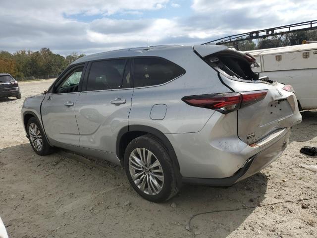 Снимка 2 от търг – 2024 TOYOTA HIGHLANDER с VIN 5TDKDRAH2RS539509