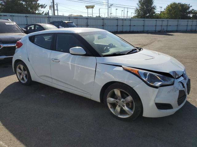 Photo 4 from auction – 2015 HYUNDAI VELOSTER with VIN KMHTC6ADXFU238847