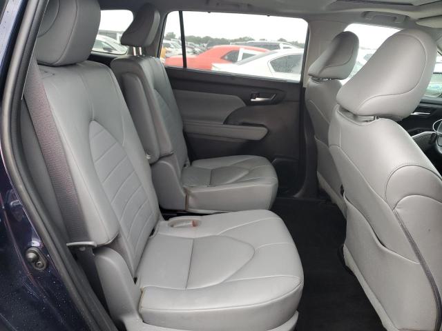 Photo 11 from auction – 2023 TOYOTA HIGHLANDER with VIN 5TDKDRAH5PS033802
